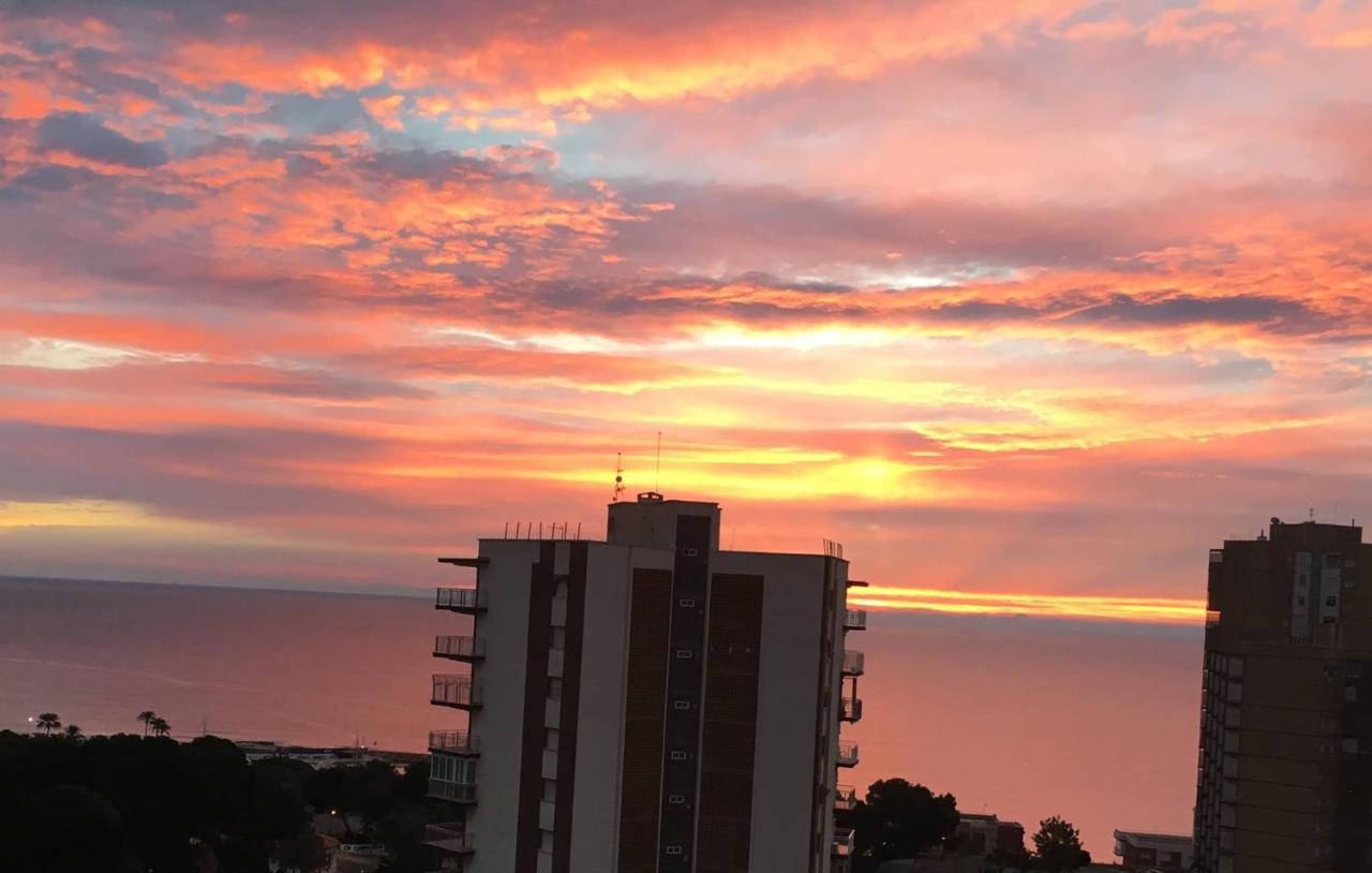 Cosy, Seaview Apartment, Close To Beach And Bars -Edificio Rhin Кампоамор Екстериор снимка