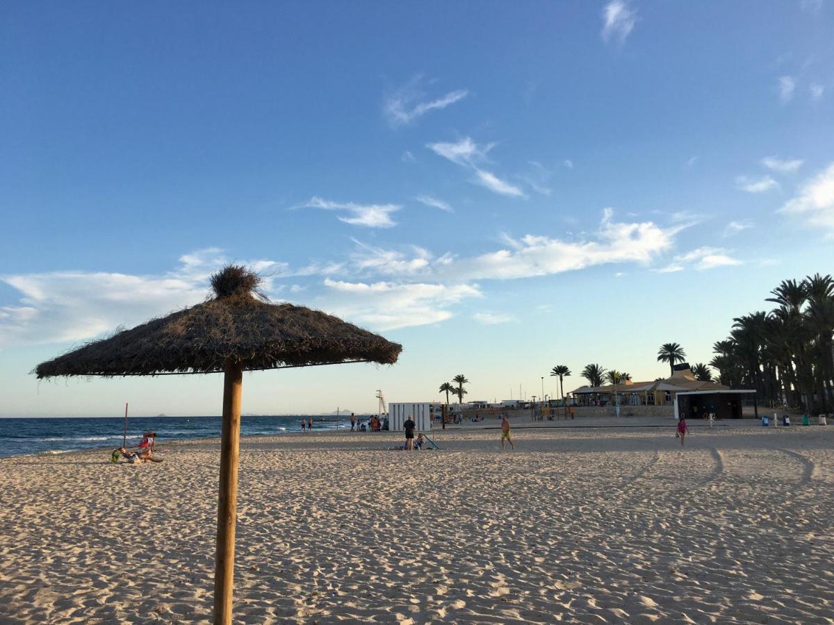 Cosy, Seaview Apartment, Close To Beach And Bars -Edificio Rhin Кампоамор Екстериор снимка