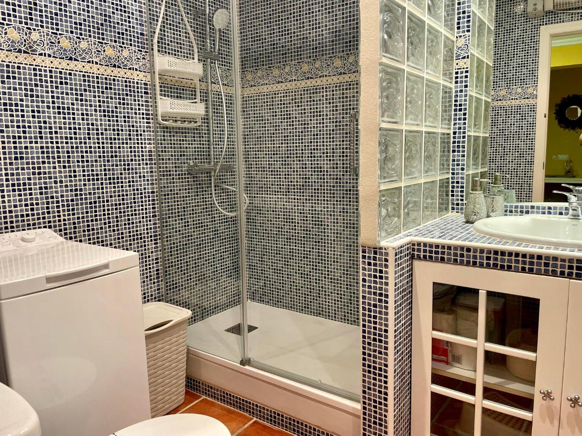 Cosy, Seaview Apartment, Close To Beach And Bars -Edificio Rhin Кампоамор Екстериор снимка